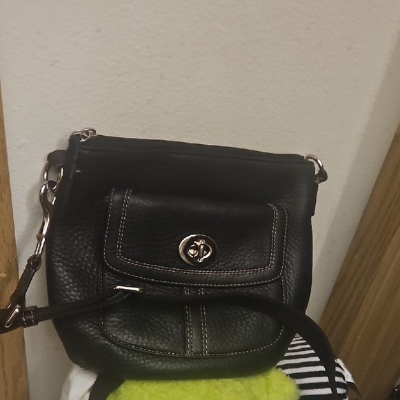 Coach Handbags - Vintage Coach Black Pebbled Leather Crossbody Bag with Turnlock Front Pocket.